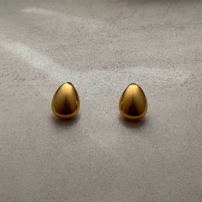 Stone Studs (Gold)